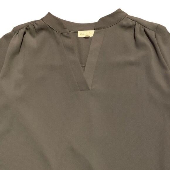 Perfect Peach Blouse Top V neck 3/4 Sleeve Grey Size Small - Picture 3 of 8